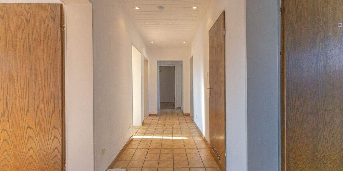 Etagenwohnung Menden Mitte - 4 Zimmer, 125.000&euro; | Angebot:25729250