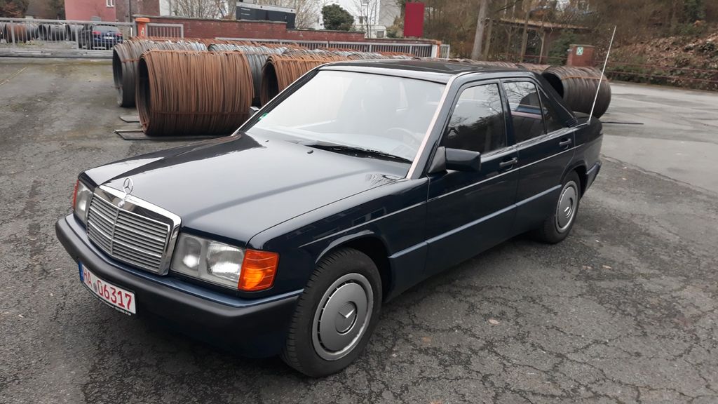 Mercedes-Benz 190 180.000 km 8.990 &euro; Hagen 58093