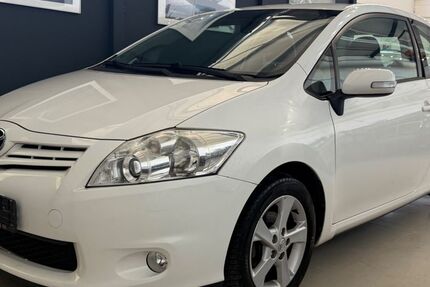 Toyota Auris 148.000 km 4.999 &euro; Schwerte 58239