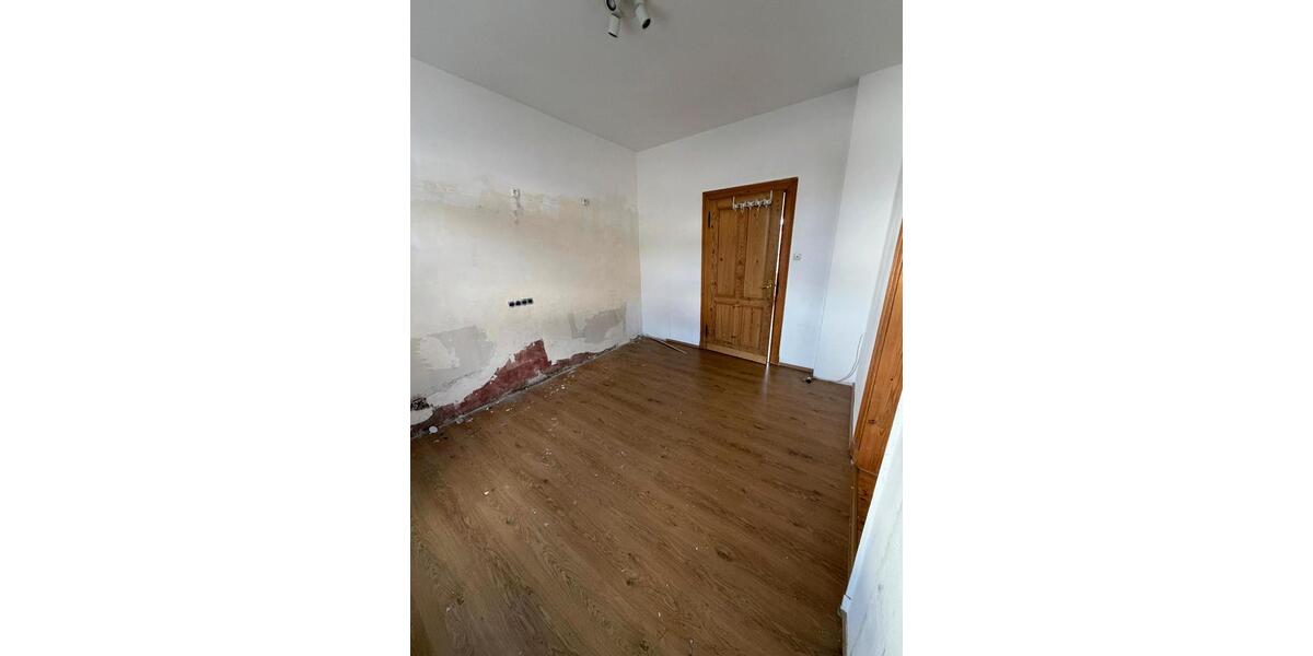 Etagenwohnung Iserlohn - 4 Zimmer, 87 m&sup2;, 680&euro; | Angebot:27579967