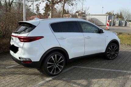 Kia Sportage 46.500 km 15.500 &euro; Remscheid 42897