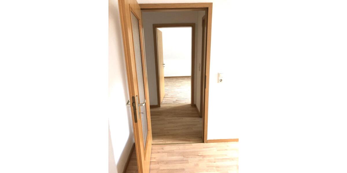 Dachgeschoßwohnung Altena - 4 Zimmer, 82 m&sup2;, 420&euro; | Angebot:27621222