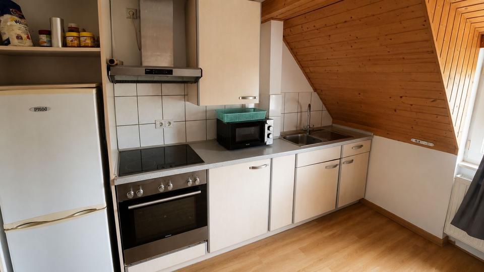 Dachgeschoßwohnung Iserlohn - 2 Zimmer, 50 m&sup2;, 500&euro; | Angebot:26375146