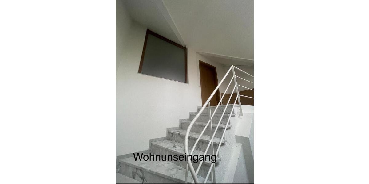 Dachgeschoßwohnung Balve - 3 Zimmer, 110 m&sup2;, 850&euro; | Angebot:26614573
