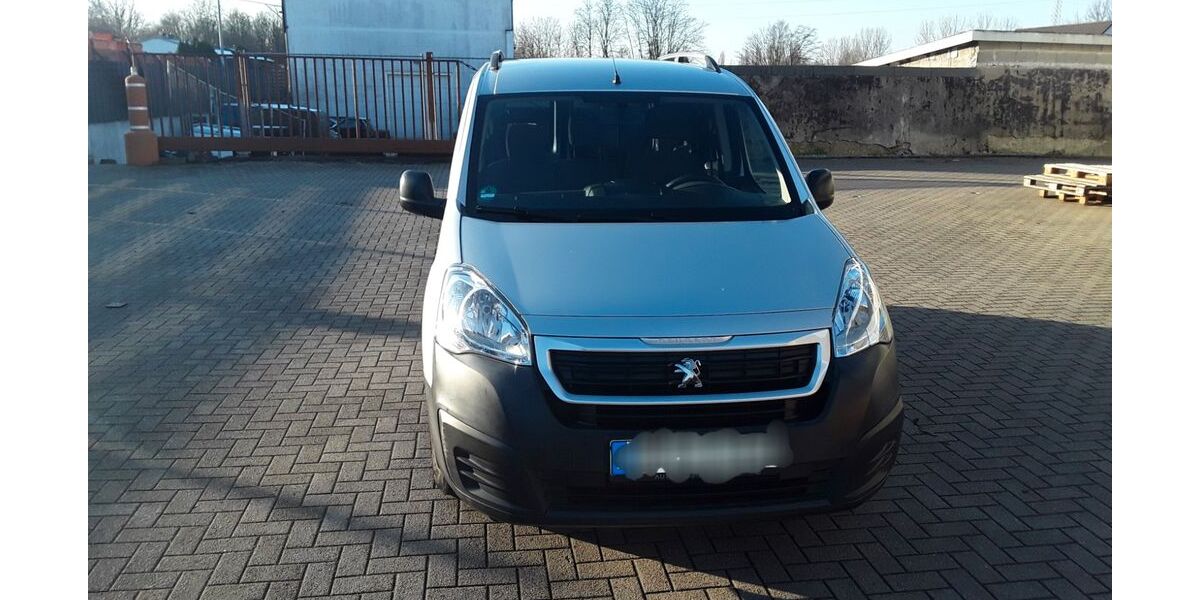 Peugeot Partner 47.797 km 9.999 &euro; Herne 44627