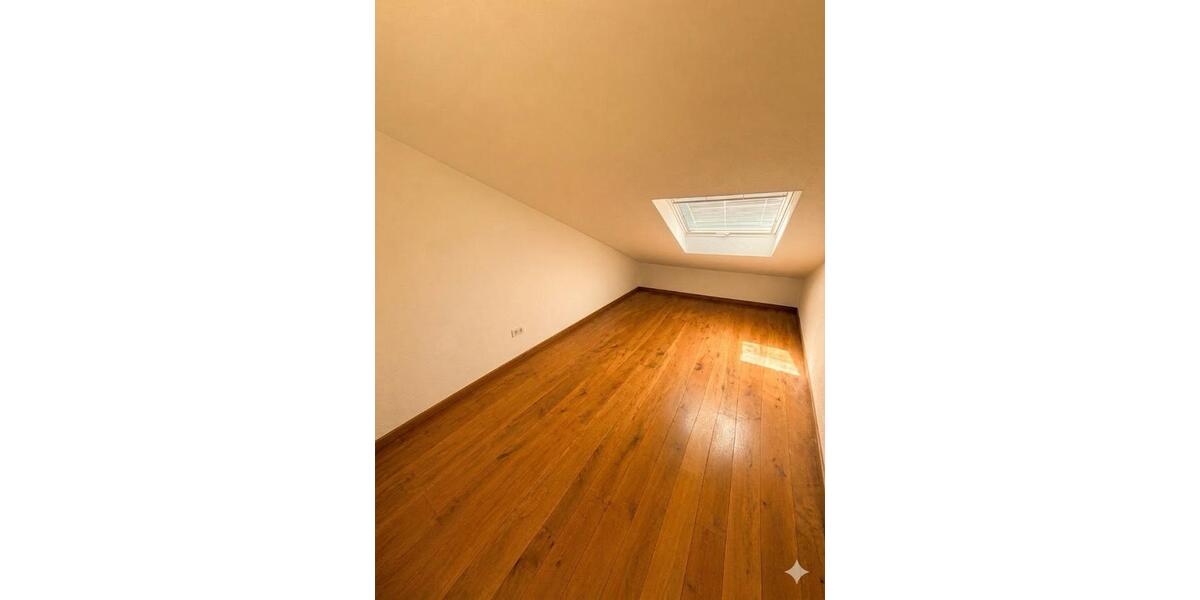 Maisonettenwohnung Wuppertal Gemarkung Barmen - 5 Zimmer, 140 m&sup2;, 1.600&euro; | Angebot:26689292