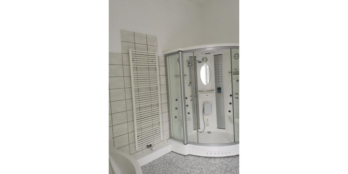 Etagenwohnung Iserlohn - 5 Zimmer, 160 m&sup2;, 990&euro; | Angebot:25852011