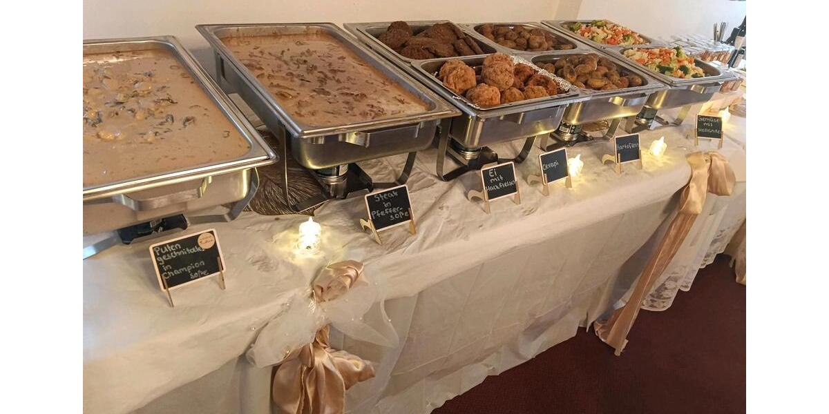 Einfamilienhaus Radevormwald - 8 Zimmer, 350 m&sup2;, 3.900&euro; | Angebot:25957722