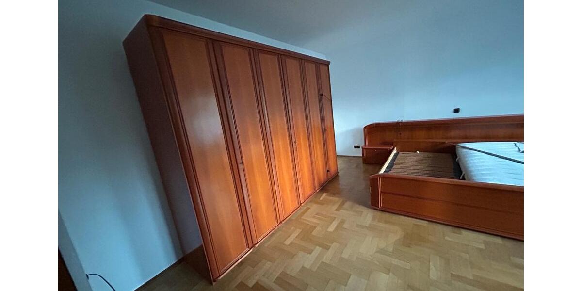 Erdgeschoßwohnung Remscheid Gemarkung Bergisch Born - 4 Zimmer, 159 m&sup2;, 1.854&euro; | Angebot:25961179