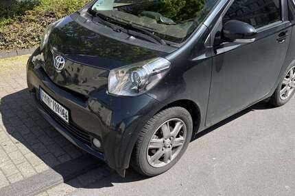 Toyota iQ 92.500 km 4.555 &euro; Hagen 58099