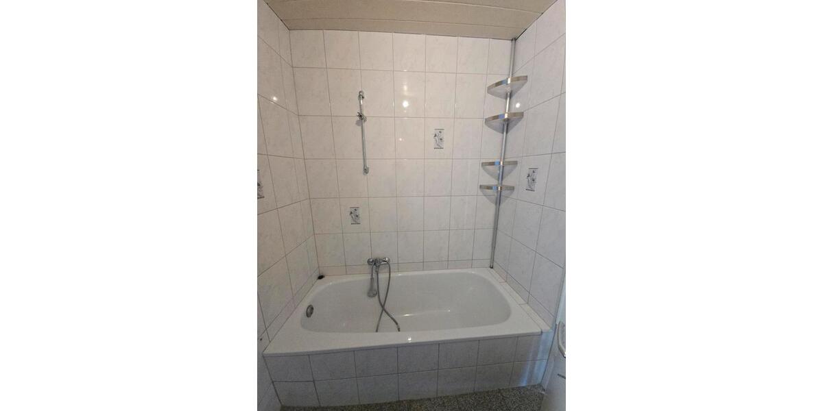 Etagenwohnung Remscheid Remscheid-Süd - 3 Zimmer, 74 m&sup2;, 870&euro; | Angebot:25257704