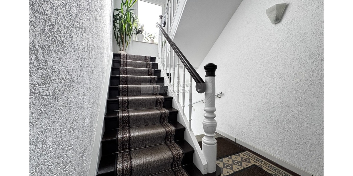 Altbau mit Charme, großzügigem Raumgefühl und vielseitigen Nutzungsmöglichkeiten in Do-Berghofen - Mehrfamilienhaus, Wohnhaus Dortmund Berghofen | Angebot:27710176