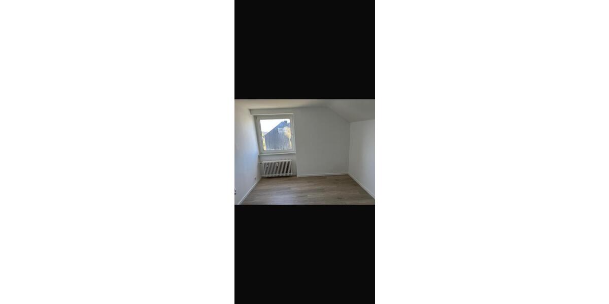 Dachgeschoßwohnung Radevormwald - 2 Zimmer, 41 m&sup2;, 399&euro; | Angebot:26539774