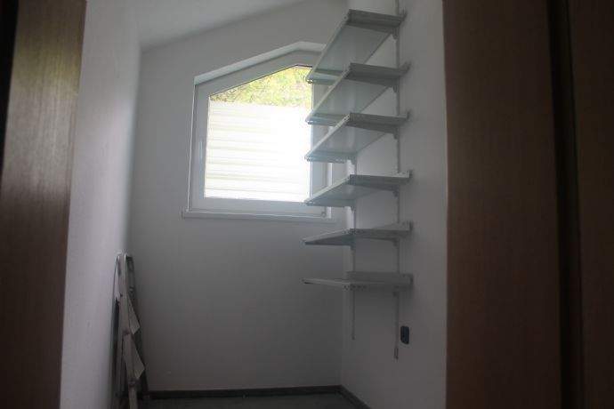 Etagenwohnung Lüdenscheid Dickenberg - 3 Zimmer, 100 m&sup2;, 615&euro; | Angebot:26730526