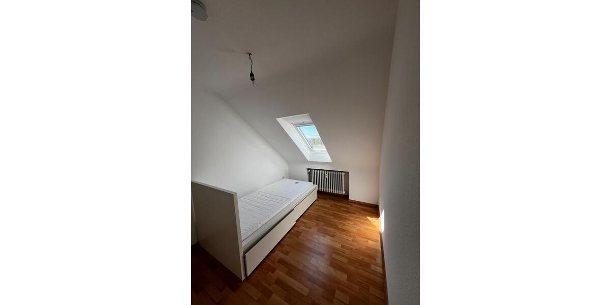 Dachgeschoßwohnung Wuppertal Cronenberg - 3 Zimmer, 64 m&sup2;, 520&euro; | Angebot:26636768