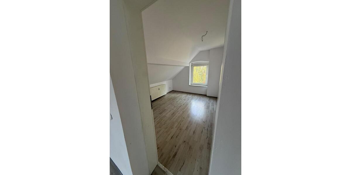 Mehrfamilienhaus, Wohnhaus Bochum Bochum-Ost - 5 Zimmer, 100 m&sup2;, 850&euro; | Angebot:27614894