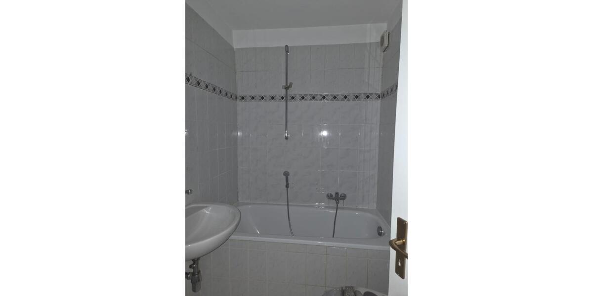 Erdgeschoßwohnung Wuppertal Gemarkung Langerfeld - 3 Zimmer, 81 m&sup2;, 700&euro; | Angebot:27618450