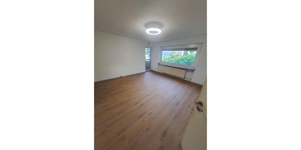 Etagenwohnung Lüdenscheid - 4 Zimmer, 90 m&sup2;, 150.000&euro; | Angebot:26716093