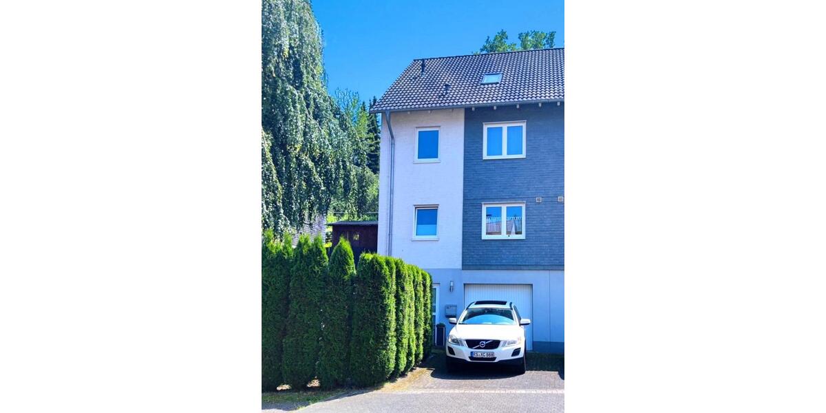 Reihenhaus Remscheid Lüttringhausen - 5 Zimmer, 157 m&sup2;, 2.100&euro; | Angebot:27614969