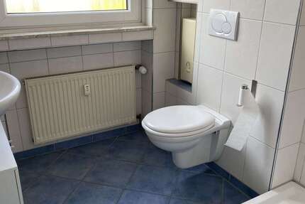 Wohnung Wuppertal Gemarkung Elberfeld - 1 Zimmer, 30 m&sup2;, 300&euro; | Angebot:25211549