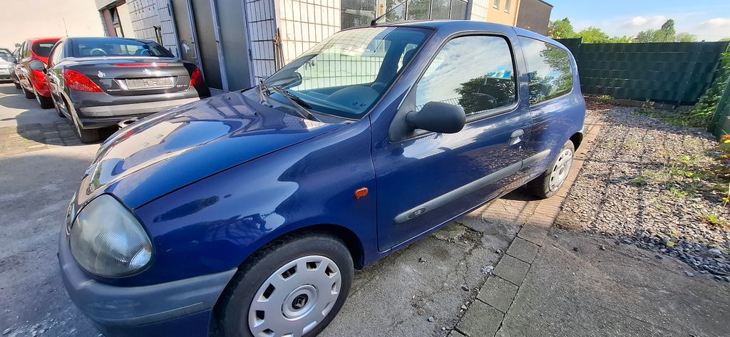 Renault Clio 84.350 km 699 &euro; Dortmund 44339