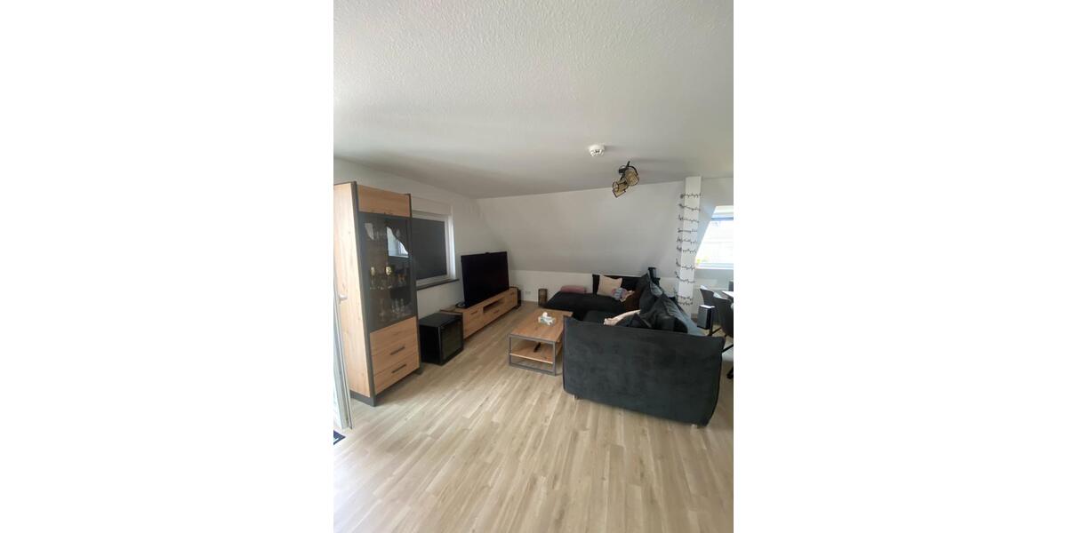 Dachgeschoßwohnung Remscheid Gemarkung Bergisch Born - 3 Zimmer, 85 m&sup2;, 1.170&euro; | Angebot:25851917