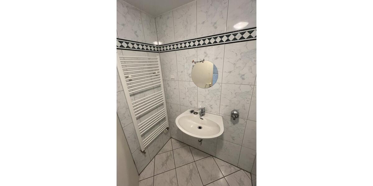 Dachgeschoßwohnung Dortmund Brackel - 3 Zimmer, 65 m&sup2;, 650&euro; | Angebot:25660322