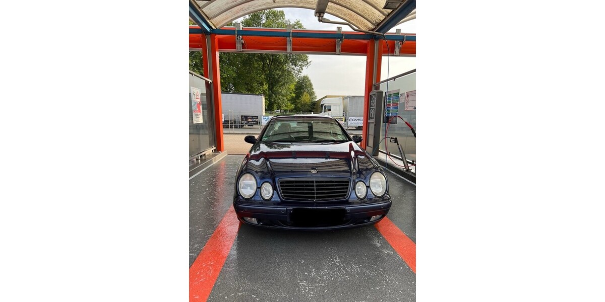 Mercedes-Benz CLK 320 175.000 km 2.500 &euro; Schwelm 58332