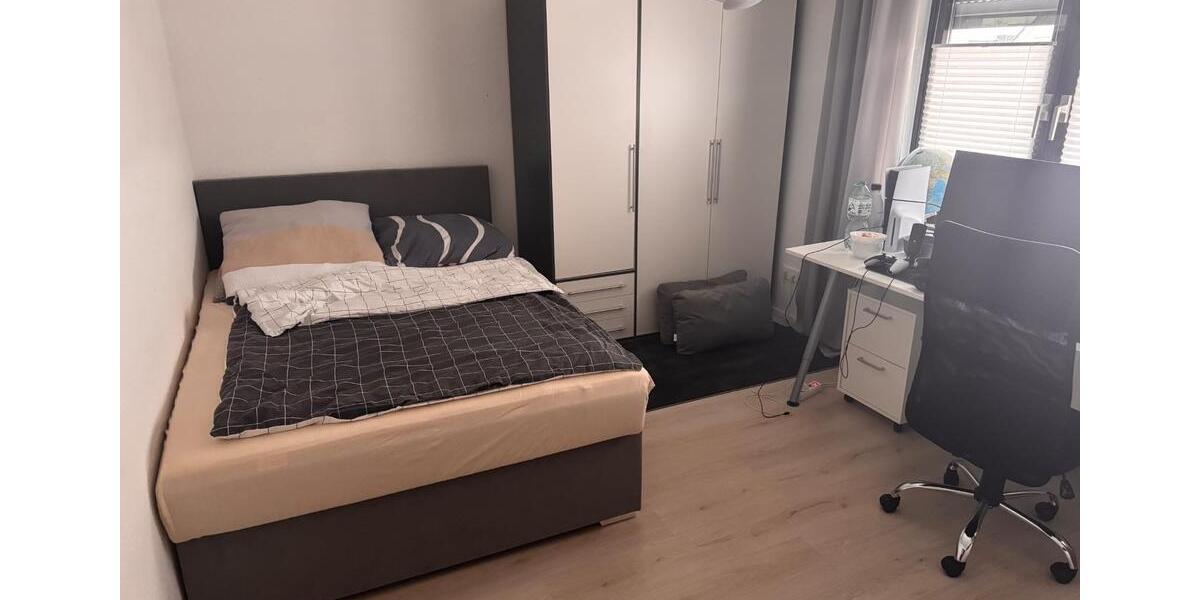 Etagenwohnung Iserlohn Sümmern - 6 Zimmer, 150 m&sup2;, 1.375&euro; | Angebot:25710774