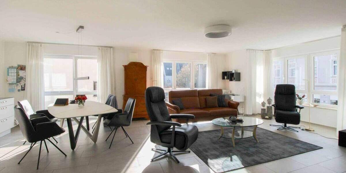 Etagenwohnung Schwerte - 3 Zimmer, 101 m&sup2;, 299.000&euro; | Angebot:26451314