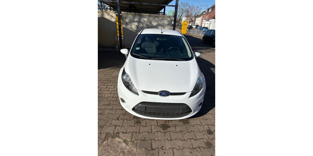 Ford Fiesta 230.000 km 2.200 &euro; Lünen 44532