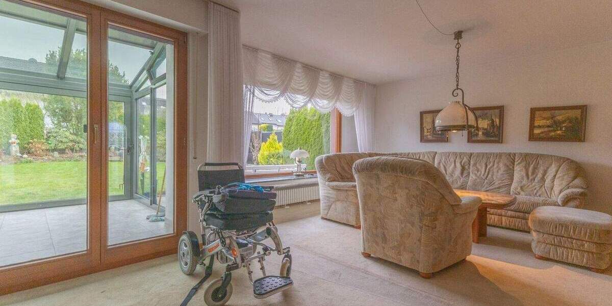 Einfamilienhaus Menden Mitte - 5 Zimmer, 122 m&sup2;, 215.000&euro; | Angebot:25729252