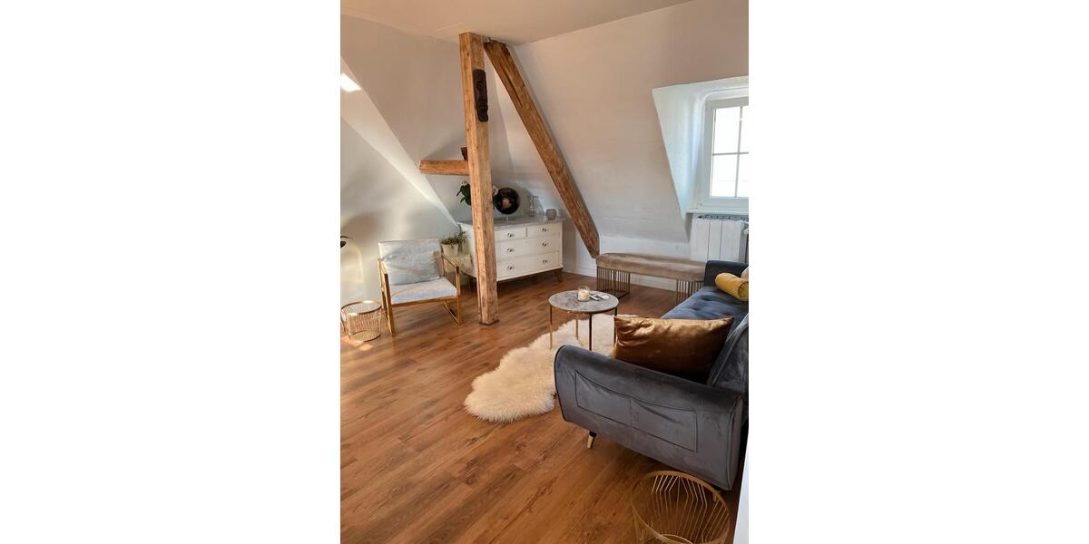 Dachgeschoßwohnung Remscheid - 2 Zimmer, 47 m&sup2;, 900&euro; | Angebot:24687521