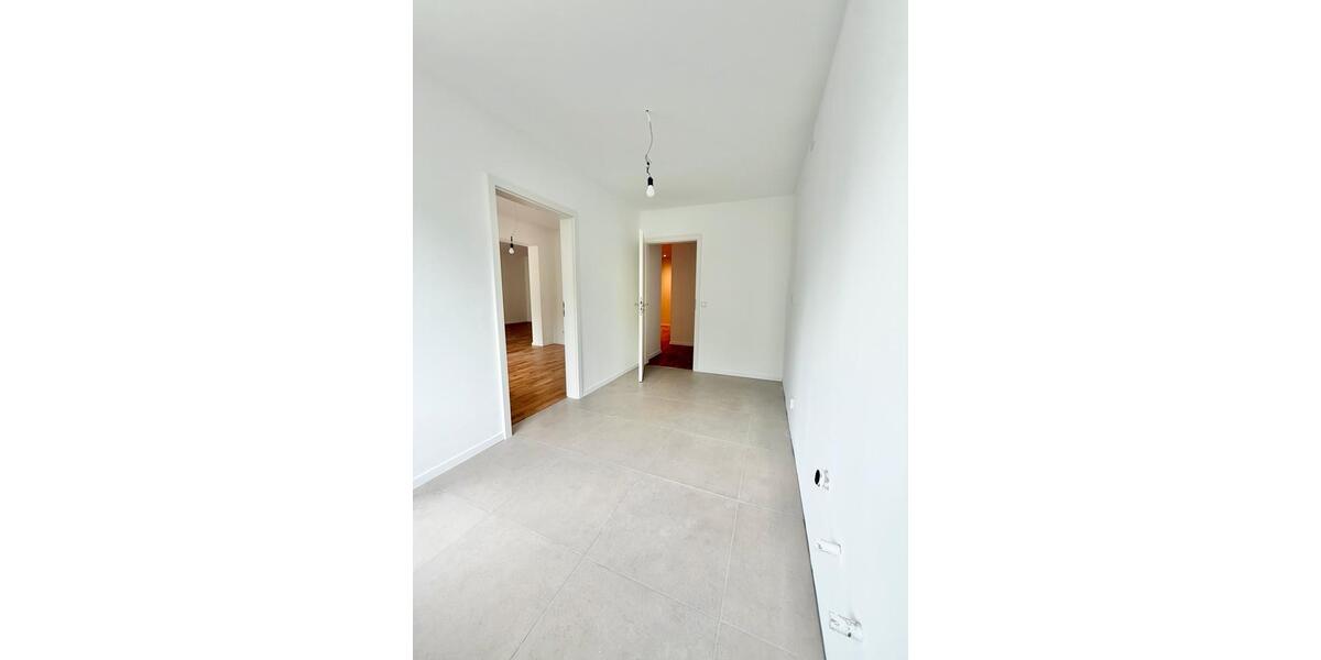 Etagenwohnung Wuppertal Lichtenplatz - 3 Zimmer, 100 m&sup2;, 1.490&euro; | Angebot:26578558