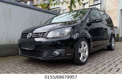 VW Touran 211.800 km 6.998 &euro; Remscheid 42859