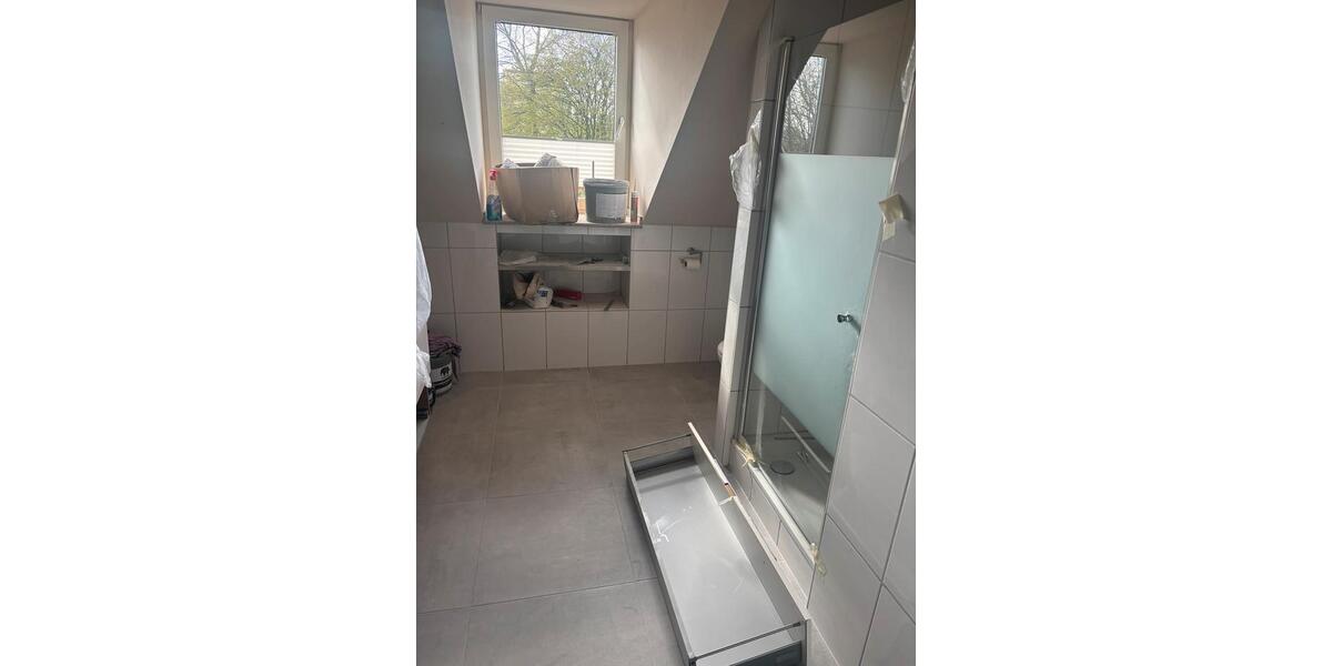 Dachgeschoßwohnung Dortmund Brackel - 4 Zimmer, 98 m&sup2;, 1.400&euro; | Angebot:25933027