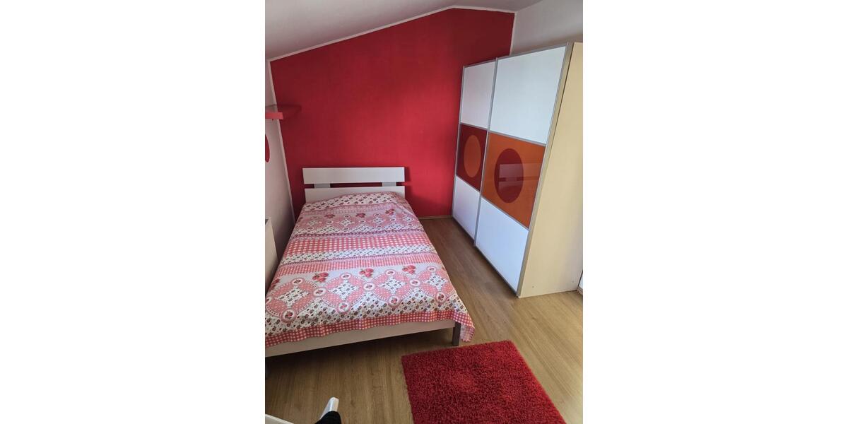 Etagenwohnung Lüdenscheid Brügge - 4 Zimmer, 110 m&sup2;, 650&euro; | Angebot:25933025