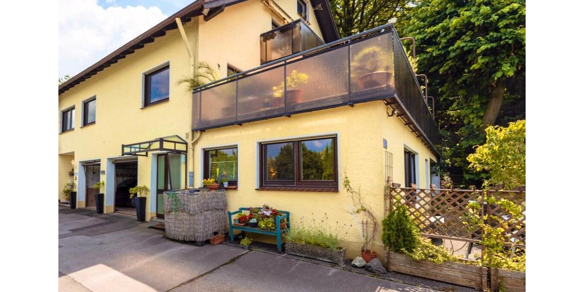 Einfamilienhaus Remscheid - 10 Zimmer, 300 m&sup2;, 550.000&euro; | Angebot:26495629
