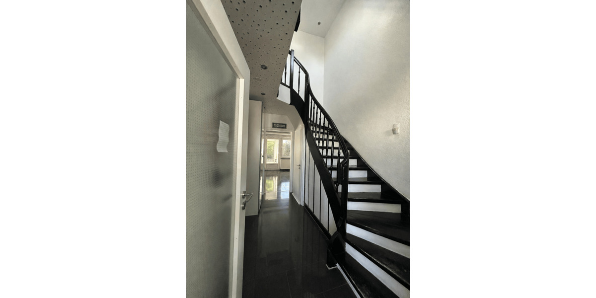 Reihenhaus Lüdenscheid - 3 Zimmer, 90 m&sup2;, 215.000&euro; | Angebot:26740325