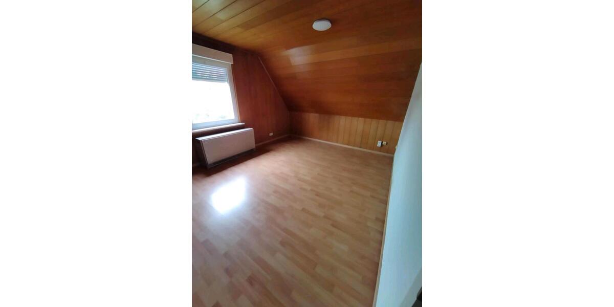 Dachgeschoßwohnung Hemer - 3 Zimmer, 57 m&sup2;, 580&euro; | Angebot:25857357