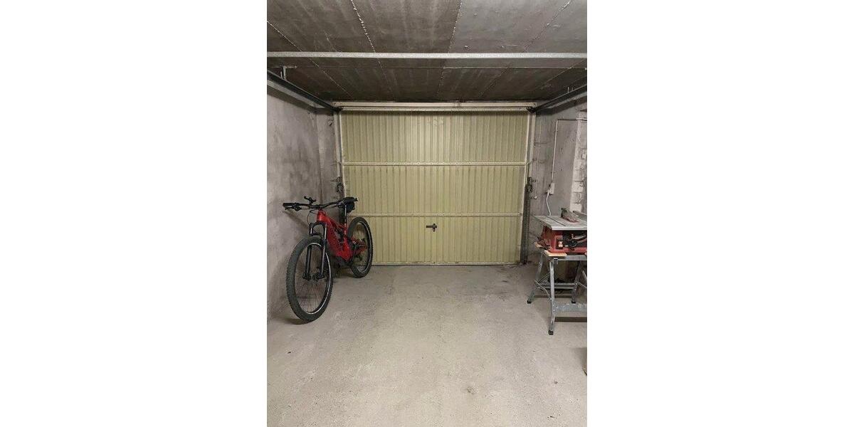 Reihenhaus Hückeswagen - 7 Zimmer, 187 m&sup2;, 375.000&euro; | Angebot:27579979