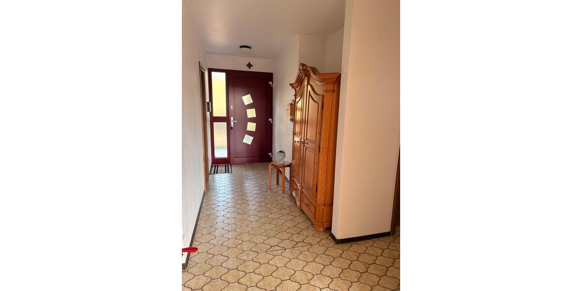 Etagenwohnung Wipperfürth - 4 Zimmer, 115 m&sup2;, 1.100&euro; | Angebot:26501568