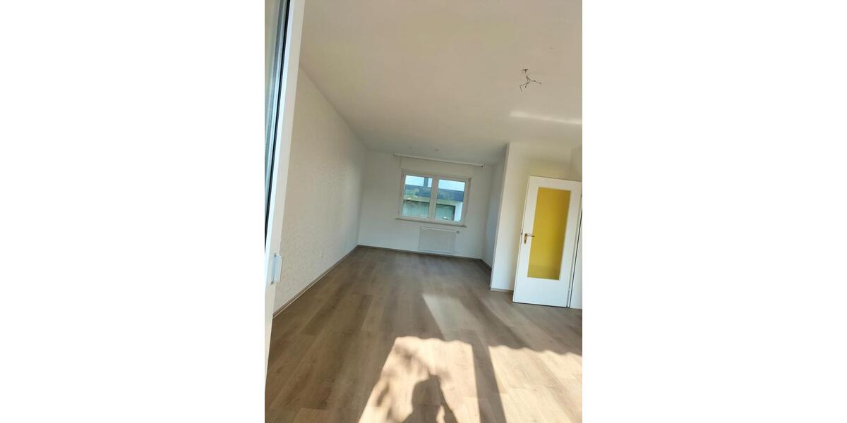 Erdgeschoßwohnung Hagen Hagen-Mitte - 3 Zimmer, 77 m&sup2;, 800&euro; | Angebot:27606105