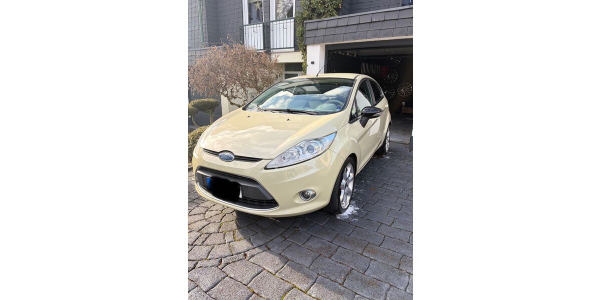 Ford Fiesta 105.000 km 3.250 &euro; Remscheid 42859