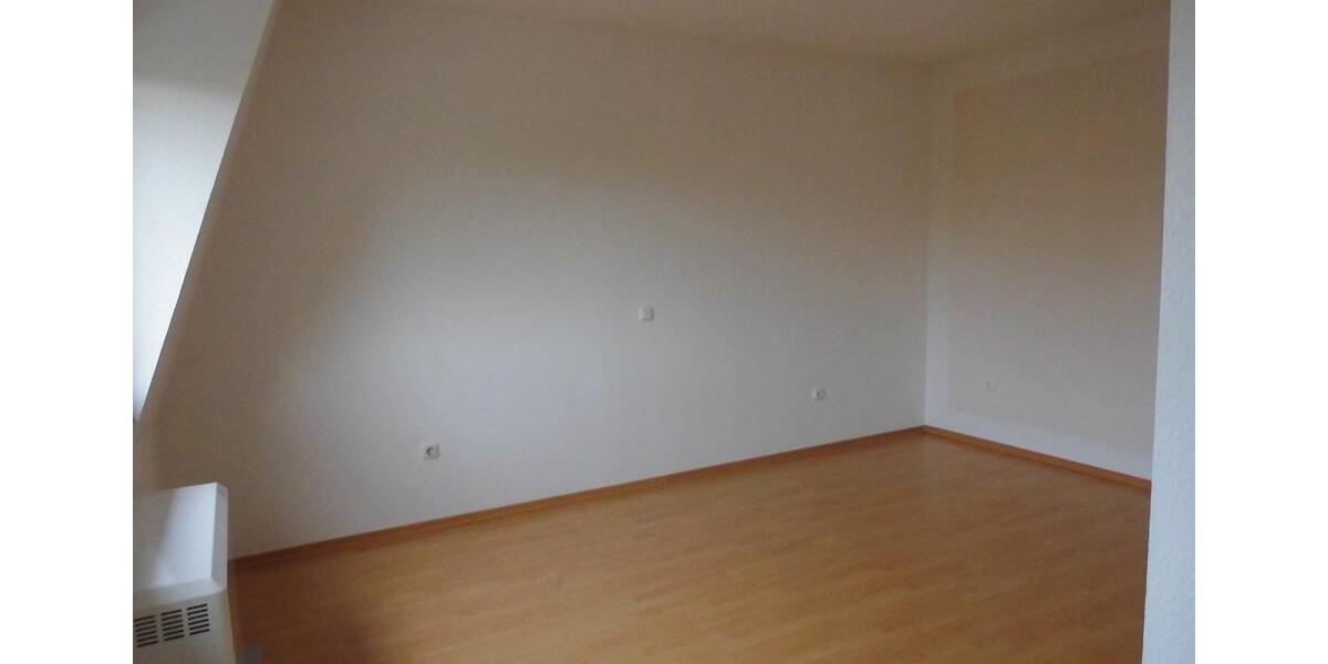 Dachgeschoßwohnung Dortmund Huckarde - 2.5 Zimmer, 50 m&sup2;, 400&euro; | Angebot:26700905