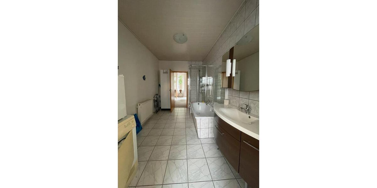 Etagenwohnung Wuppertal Gemarkung Langerfeld - 2 Zimmer, 75 m&sup2;, 600&euro; | Angebot:25972392