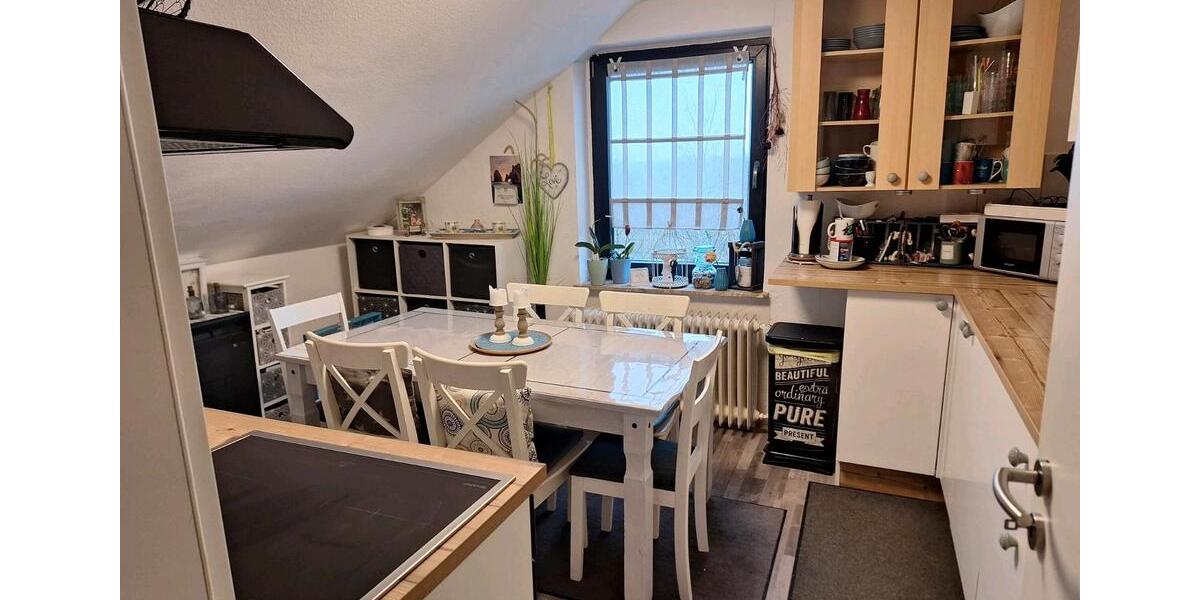 Dachgeschoßwohnung Halver - 3 Zimmer, 75 m&sup2;, 550&euro; | Angebot:24846376