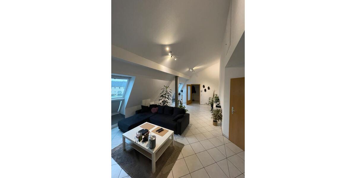 Dachgeschoßwohnung Halver - 2 Zimmer, 70 m&sup2;, 650&euro; | Angebot:26623819
