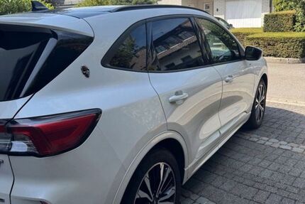 Ford Kuga 98.500 km 18.990 &euro; Lüdenscheid 58515