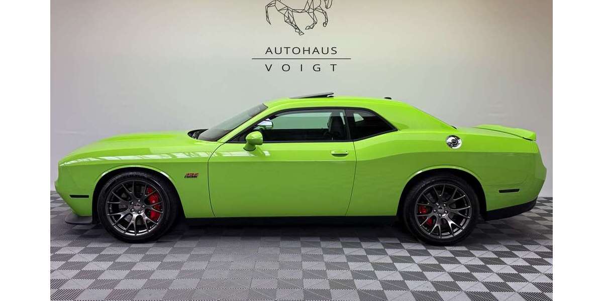 Dodge Challenger 30.100 km 46.990 &euro; Radevormwald 42477